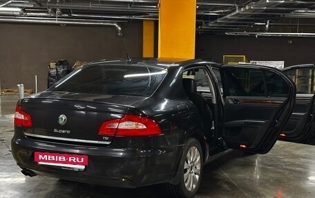 Skoda Superb III рестайлинг, 2009 год, 885 000 рублей, 17 фотография