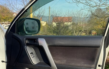 Toyota Land Cruiser Prado 150 рестайлинг 2, 2013 год, 3 490 000 рублей, 1 фотография