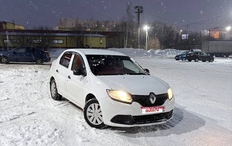 Renault Logan II, 2015 год, 400 000 рублей, 1 фотография