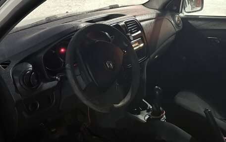 Renault Logan II, 2015 год, 400 000 рублей, 5 фотография