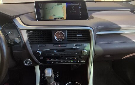 Lexus RX IV рестайлинг, 2019 год, 6 500 000 рублей, 13 фотография