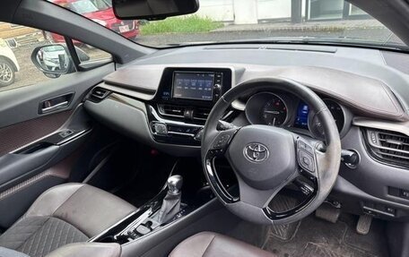 Toyota C-HR I рестайлинг, 2018 год, 1 280 000 рублей, 7 фотография