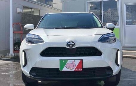 Toyota Yaris Cross, 2021 год, 1 420 000 рублей, 2 фотография