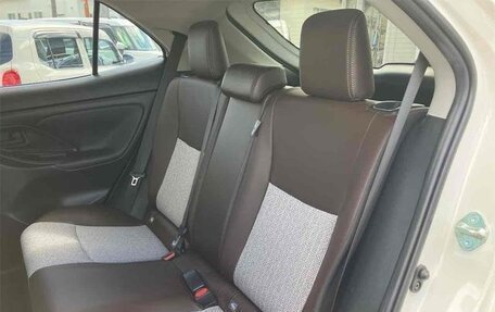 Toyota Yaris Cross, 2021 год, 1 420 000 рублей, 15 фотография