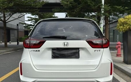 Honda Fit, 2021 год, 1 317 878 рублей, 6 фотография