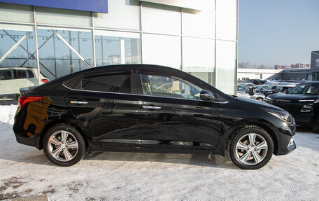 Hyundai Solaris II рестайлинг, 2017 год, 1 298 000 рублей, 10 фотография