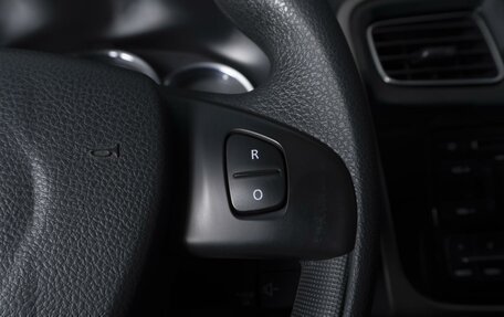 Renault Logan II, 2015 год, 779 000 рублей, 17 фотография