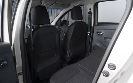 Renault Logan II, 2015 год, 779 000 рублей, 11 фотография