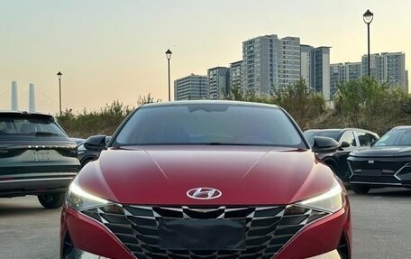 Hyundai Elantra, 2022 год, 1 650 000 рублей, 2 фотография