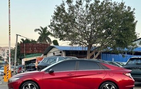 Hyundai Elantra, 2022 год, 1 650 000 рублей, 6 фотография