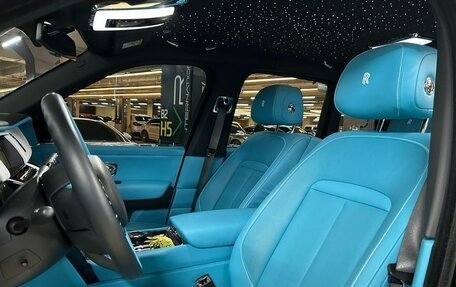 Rolls-Royce Cullinan, 2023 год, 51 770 000 рублей, 7 фотография