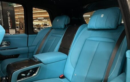 Rolls-Royce Cullinan, 2023 год, 51 770 000 рублей, 8 фотография