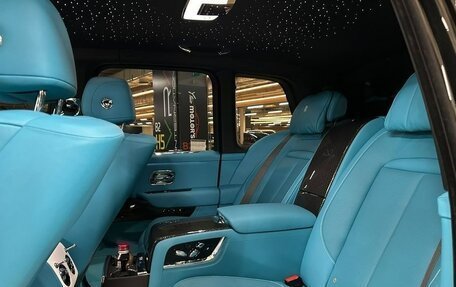 Rolls-Royce Cullinan, 2023 год, 51 770 000 рублей, 9 фотография