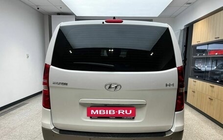 Hyundai H-1 II рестайлинг, 2021 год, 2 900 000 рублей, 6 фотография