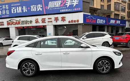 MG 5, 2024 год, 1 590 000 рублей, 3 фотография