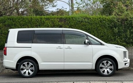 Mitsubishi Delica D:5 I, 2022 год, 2 857 000 рублей, 3 фотография