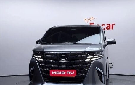 Toyota Alphard, 2024 год, 9 600 000 рублей, 4 фотография