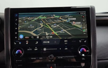 Toyota Alphard, 2024 год, 9 600 000 рублей, 10 фотография