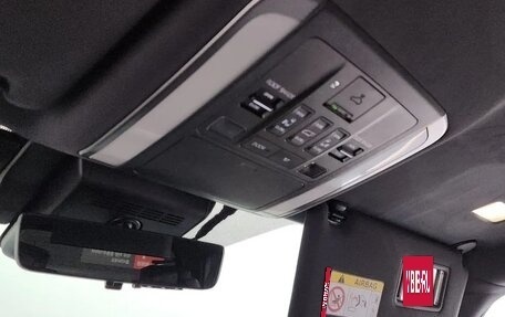 Toyota Alphard, 2024 год, 9 600 000 рублей, 15 фотография