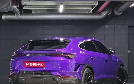 Lamborghini Urus I, 2024 год, 33 000 000 рублей, 9 фотография