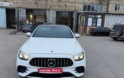 Mercedes-Benz E-Класс, 2021 год, 5 800 000 рублей, 1 фотография