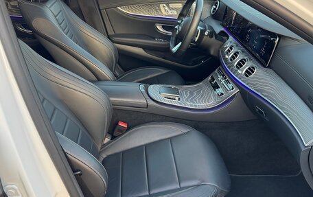 Mercedes-Benz E-Класс, 2021 год, 5 800 000 рублей, 19 фотография