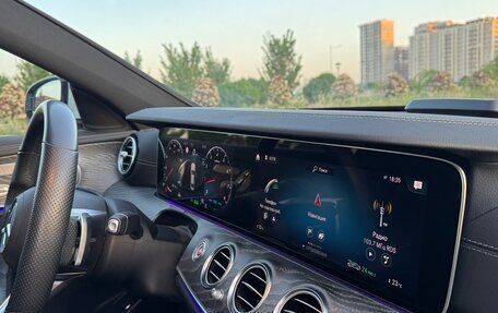 Mercedes-Benz E-Класс, 2021 год, 5 800 000 рублей, 24 фотография