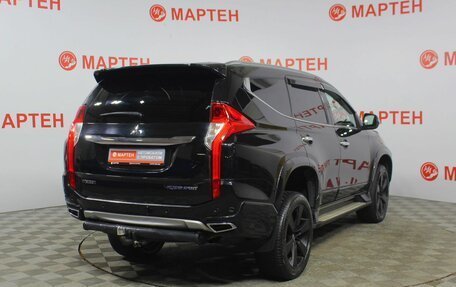 Mitsubishi Pajero Sport III рестайлинг, 2016 год, 2 300 000 рублей, 5 фотография