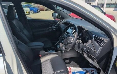 Toyota Harrier, 2019 год, 2 234 000 рублей, 33 фотография