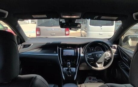 Toyota Harrier, 2019 год, 2 234 000 рублей, 32 фотография