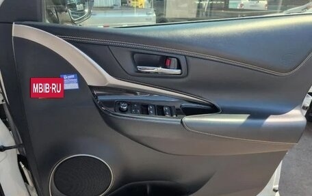 Toyota Harrier, 2019 год, 2 234 000 рублей, 34 фотография