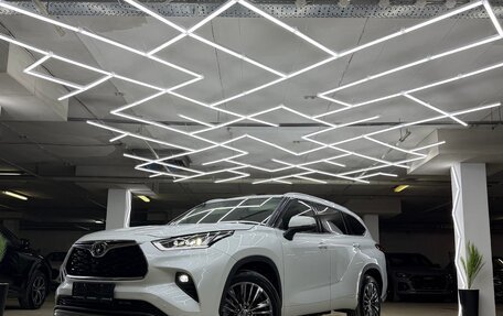 Toyota Highlander, 2025 год, 5 900 000 рублей, 3 фотография
