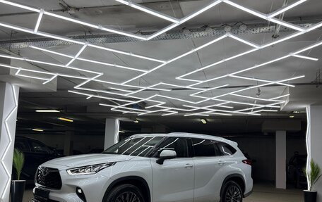 Toyota Highlander, 2025 год, 5 900 000 рублей, 13 фотография