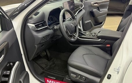 Toyota Highlander, 2025 год, 5 900 000 рублей, 17 фотография