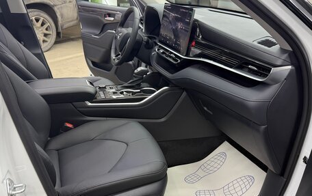 Toyota Highlander, 2025 год, 5 900 000 рублей, 31 фотография