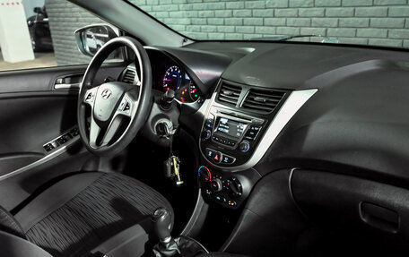 Hyundai Solaris II рестайлинг, 2016 год, 830 000 рублей, 15 фотография