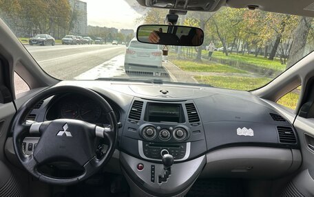 Mitsubishi Grandis, 2008 год, 400 000 рублей, 11 фотография