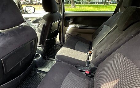 Mitsubishi Grandis, 2008 год, 400 000 рублей, 18 фотография