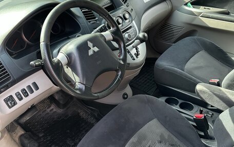 Mitsubishi Grandis, 2008 год, 400 000 рублей, 22 фотография