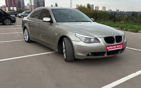 BMW 5 серия, 2004 год, 920 000 рублей, 3 фотография