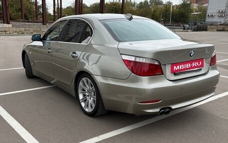 BMW 5 серия, 2004 год, 920 000 рублей, 2 фотография
