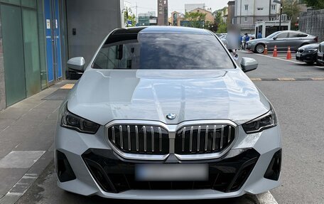 BMW 5 серия, 2024 год, 6 658 083 рублей, 2 фотография