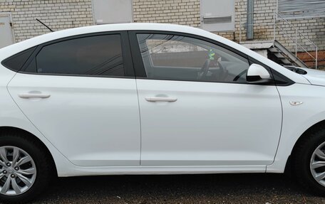 Hyundai Solaris II рестайлинг, 2021 год, 1 575 000 рублей, 6 фотография