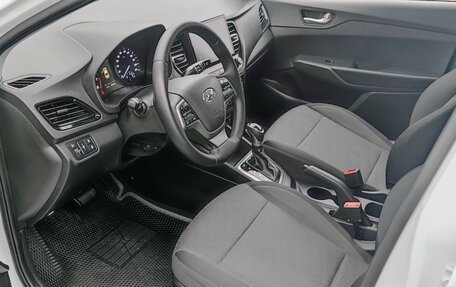 Hyundai Solaris II рестайлинг, 2021 год, 1 575 000 рублей, 8 фотография