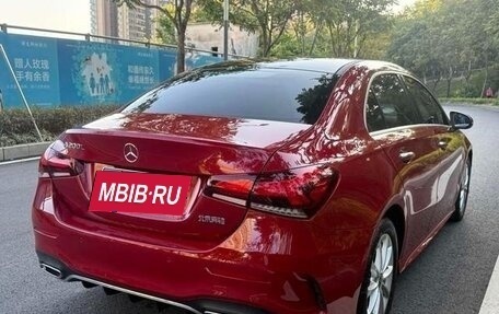 Mercedes-Benz A-Класс, 2021 год, 1 900 000 рублей, 4 фотография