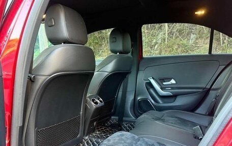 Mercedes-Benz A-Класс, 2021 год, 1 900 000 рублей, 15 фотография