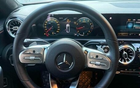 Mercedes-Benz A-Класс, 2021 год, 1 900 000 рублей, 12 фотография