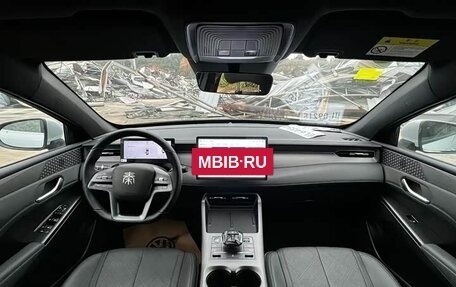 BYD Qin, 2025 год, 1 870 000 рублей, 9 фотография