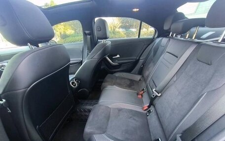 Mercedes-Benz A-Класс, 2021 год, 1 900 000 рублей, 13 фотография