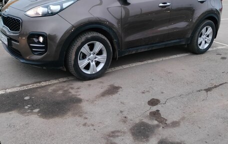 KIA Sportage IV рестайлинг, 2018 год, 2 000 000 рублей, 3 фотография